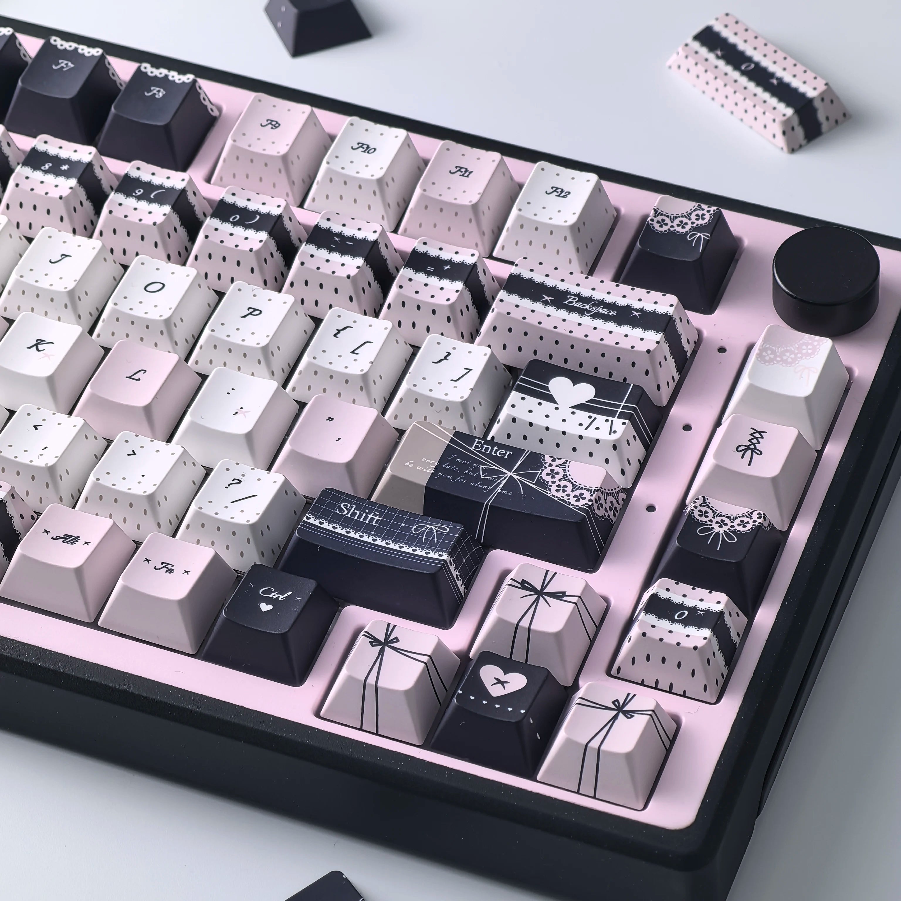 MAIMOOO Lolita Style Keycaps Pbt Moa Cherry Cute Blue Pink Black Customized Sublimation Keycaps AZERTY Alice Layout